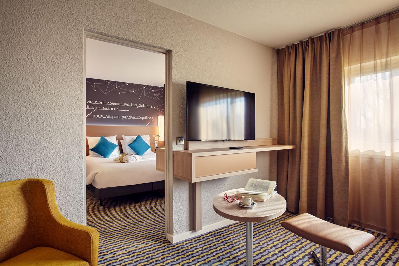 Mercure Paris Sud Les Ulis-Courtaboeuf Exterior foto
